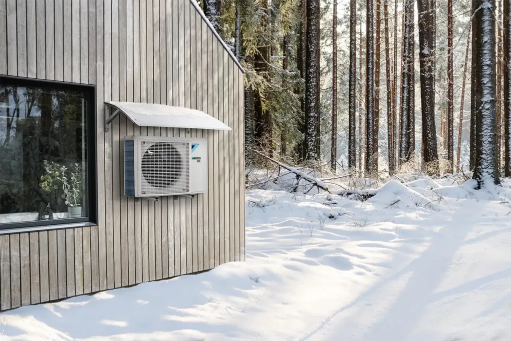 Daikin FTXTA30 šilumos siurblys